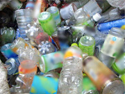 ペットボトルリサイクル(ラベルあり、キャップあり)
