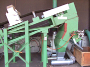 木くずリサイクル金属検出機